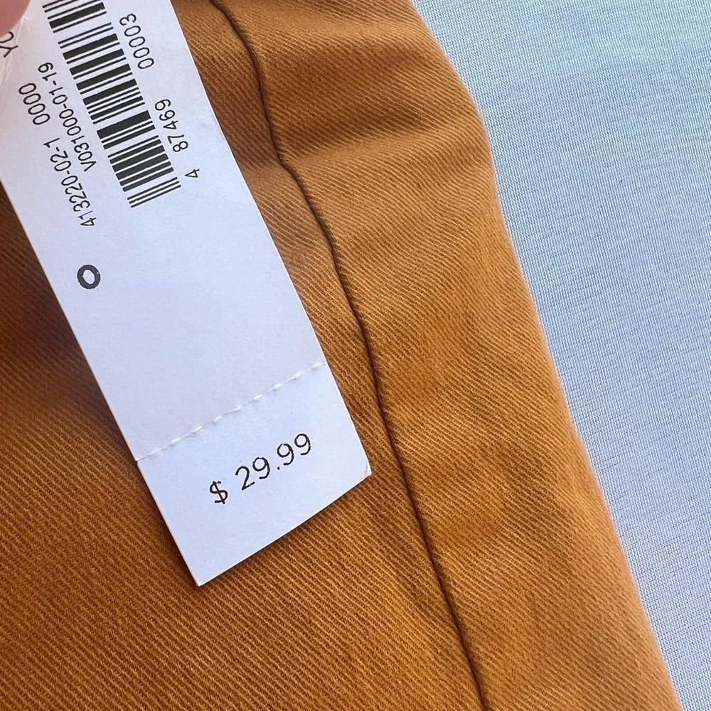 Old Navy Women High Waisted Button Fly Twill Short NWT - Picture 2 of 11